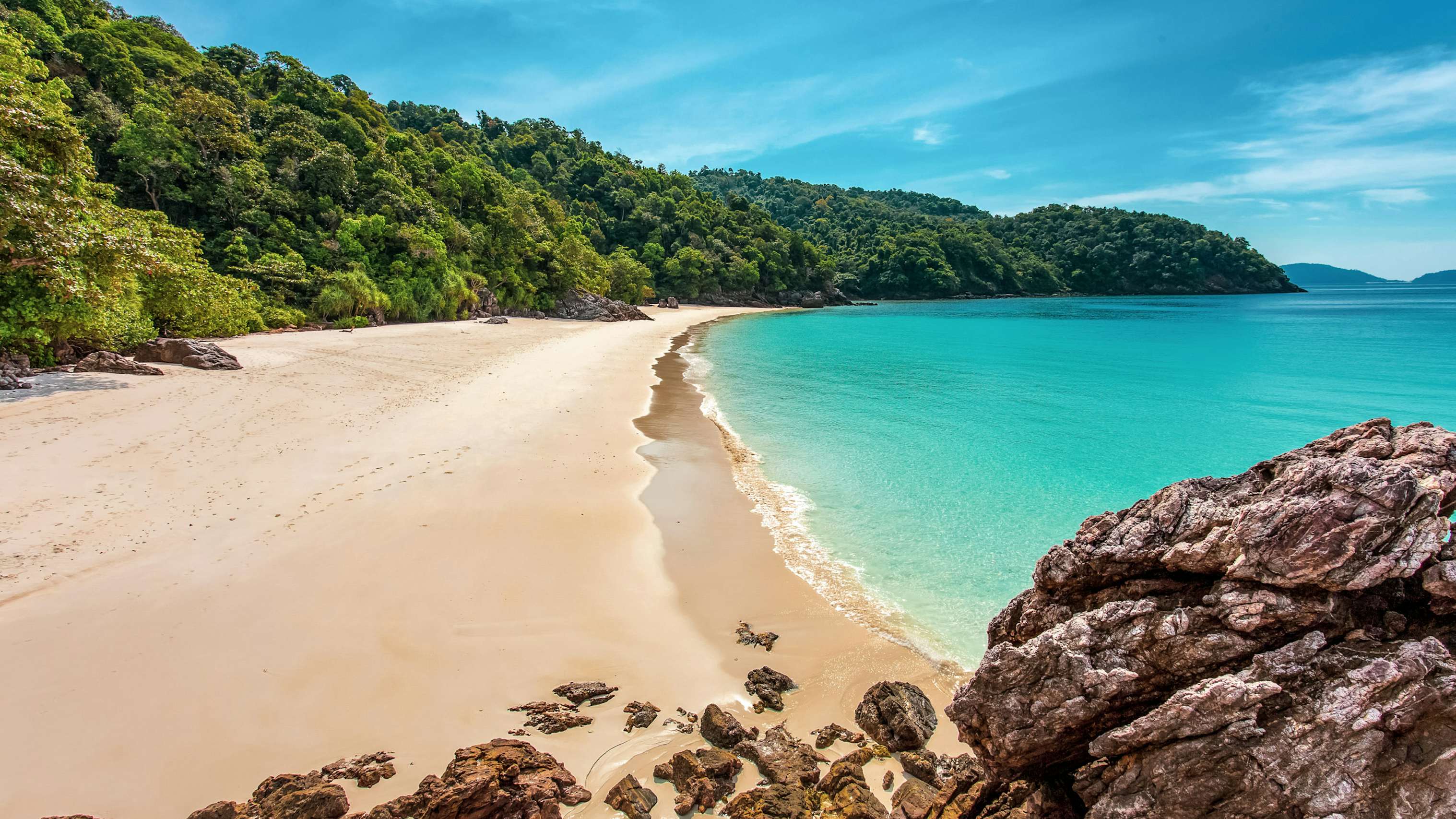 Myanmar Yacht Charter - Ta Fook island is one of a relatively unspoiled, isolated 800 islands in Mergi Archipelago in the South of Myanmar.